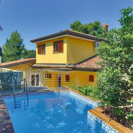 Amazing home in Buje with 3 Bedrooms, WiFi&Outdoor swimming pool Zewnętrze zdjęcie