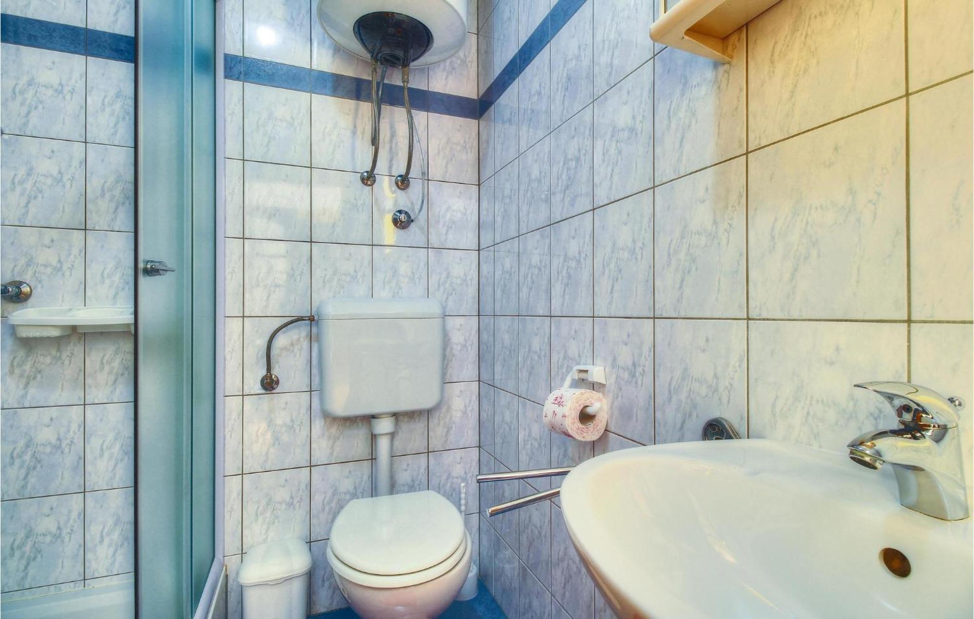 Amazing home in Buje with 3 Bedrooms, WiFi&Outdoor swimming pool Zewnętrze zdjęcie