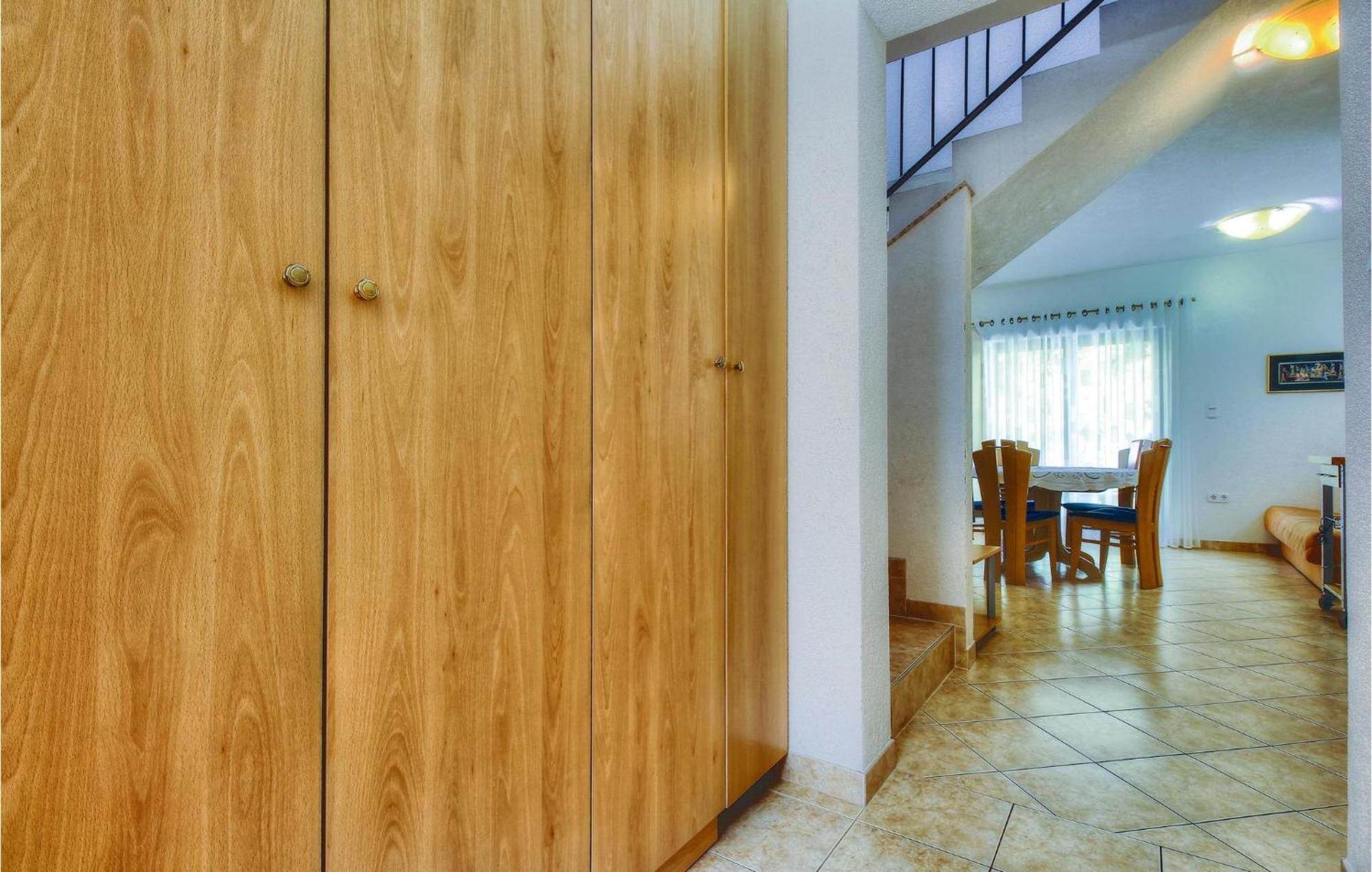 Amazing home in Buje with 3 Bedrooms, WiFi&Outdoor swimming pool Zewnętrze zdjęcie