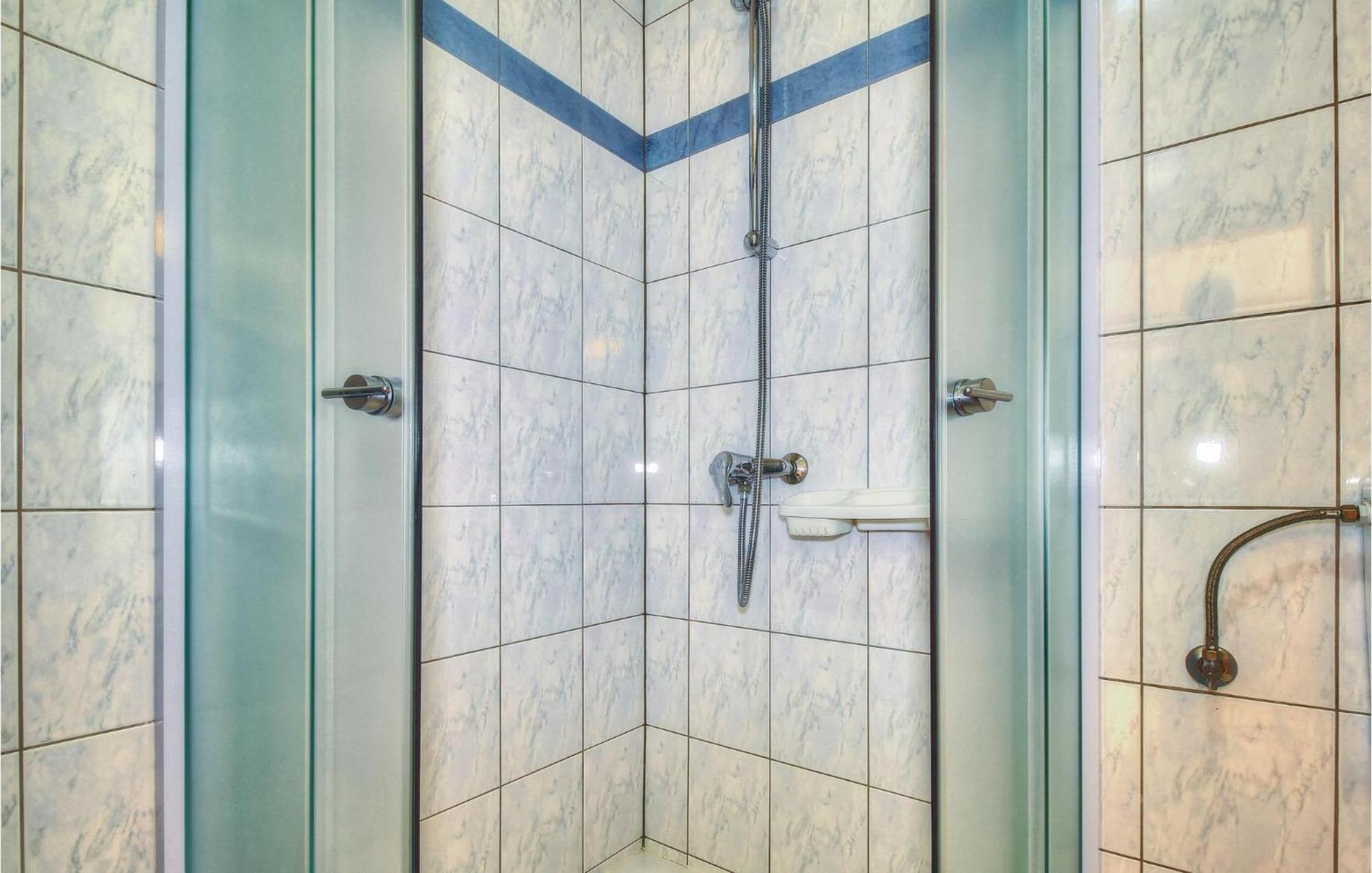 Amazing home in Buje with 3 Bedrooms, WiFi&Outdoor swimming pool Zewnętrze zdjęcie